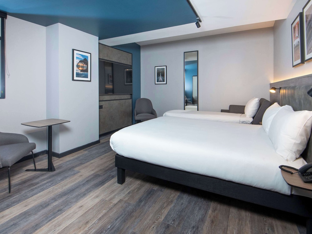 ibis Styles London Gatwick Airport 13