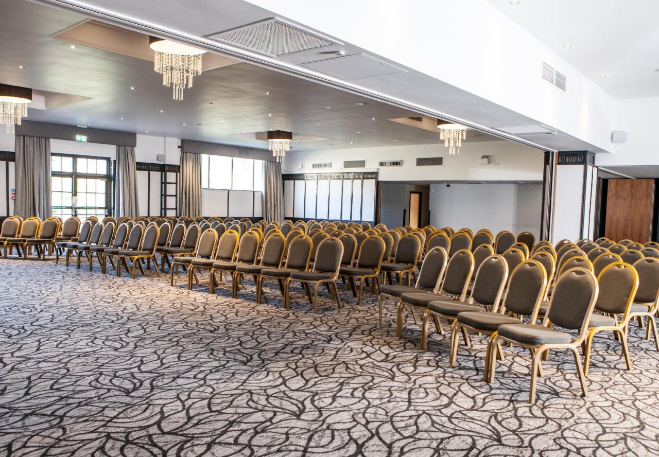 Elite Venue Selection Felbridge - Gatwick 21