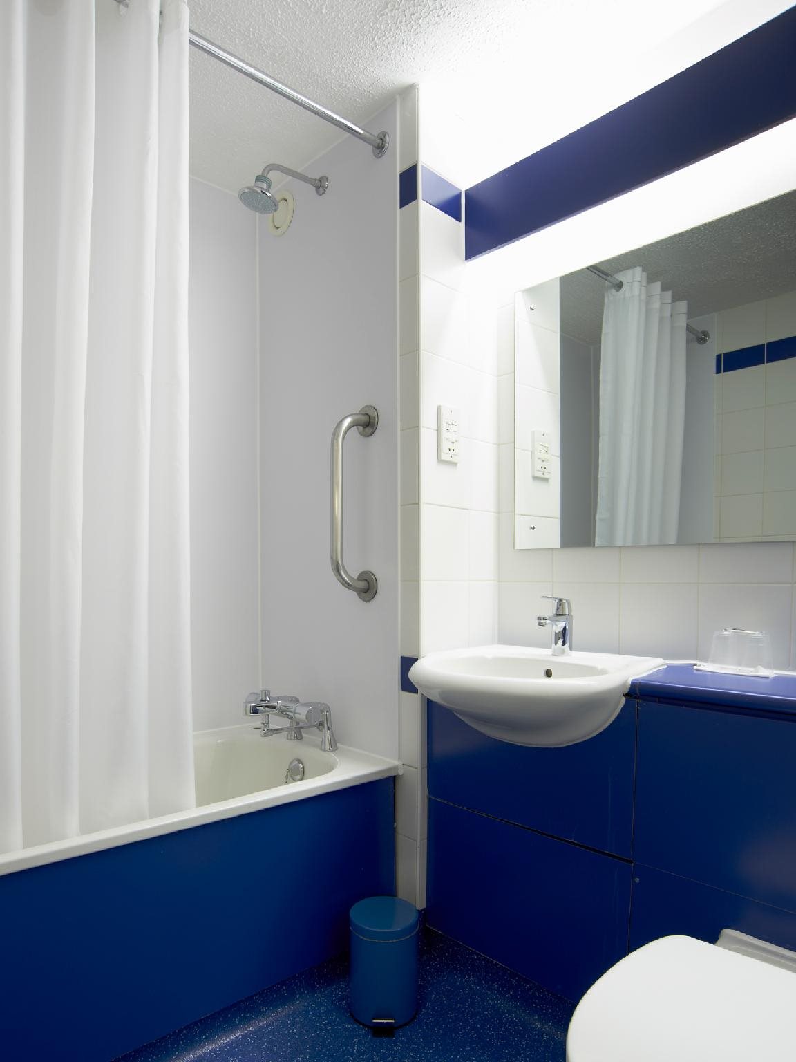 Travelodge Oxford Peartree 5