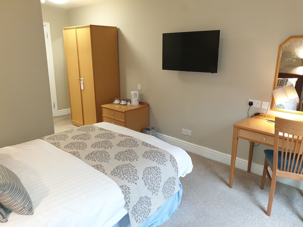 Red Lion Hotel 6