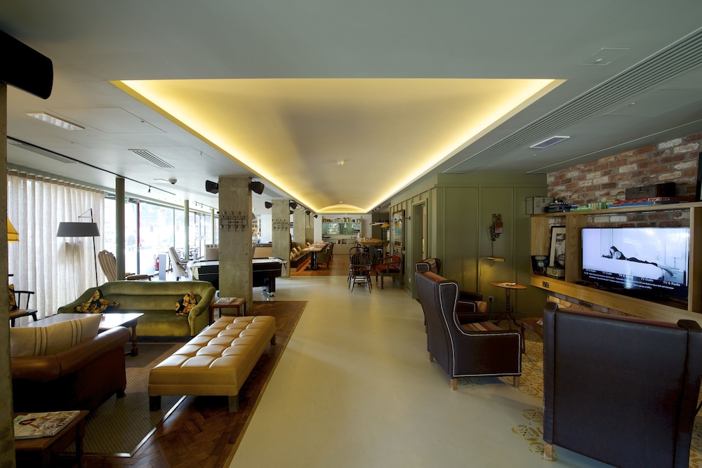 Bermondsey Square Hotel 8
