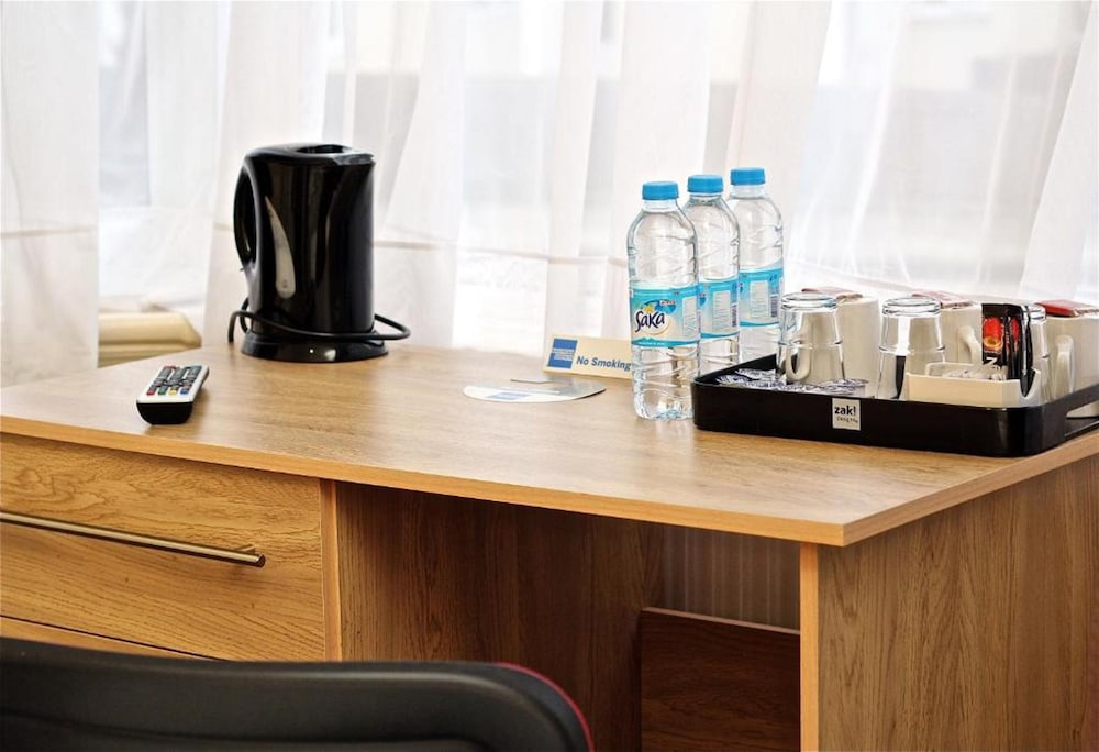 OYO Central Hotel Golders Green 15