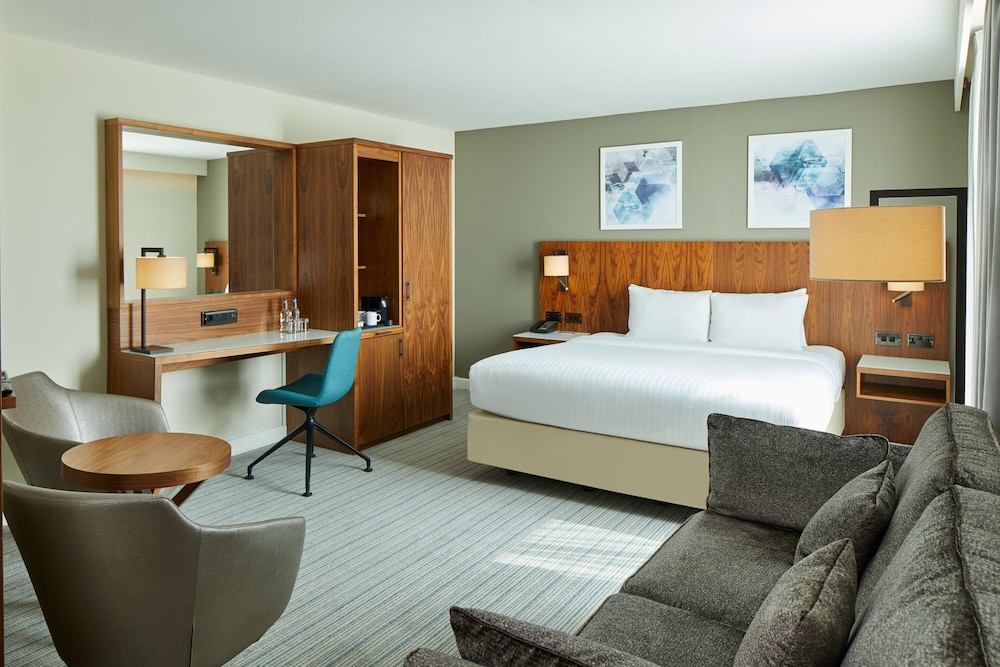 Courtyard London Gatwick Airport 13