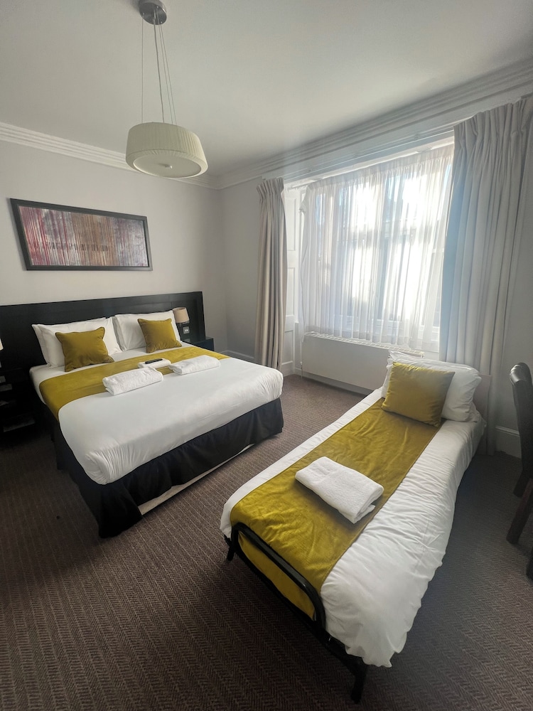 Bloomsbury Palace Hotel 6
