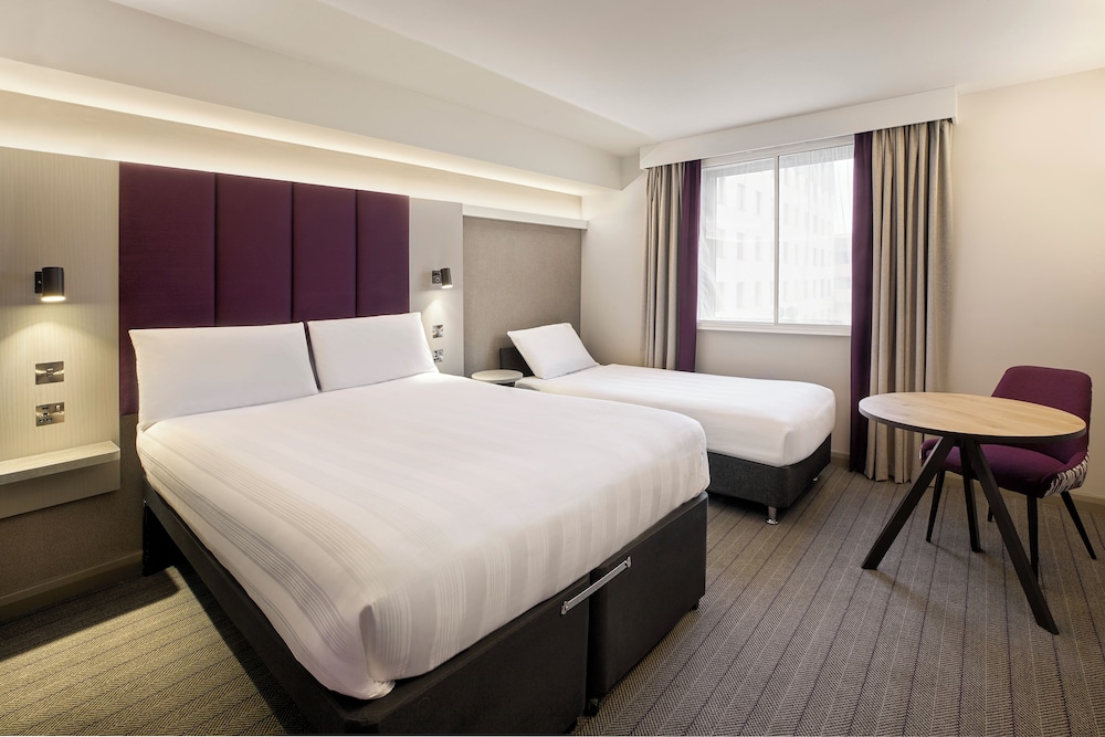 Premier Inn Dunstable Luton 4