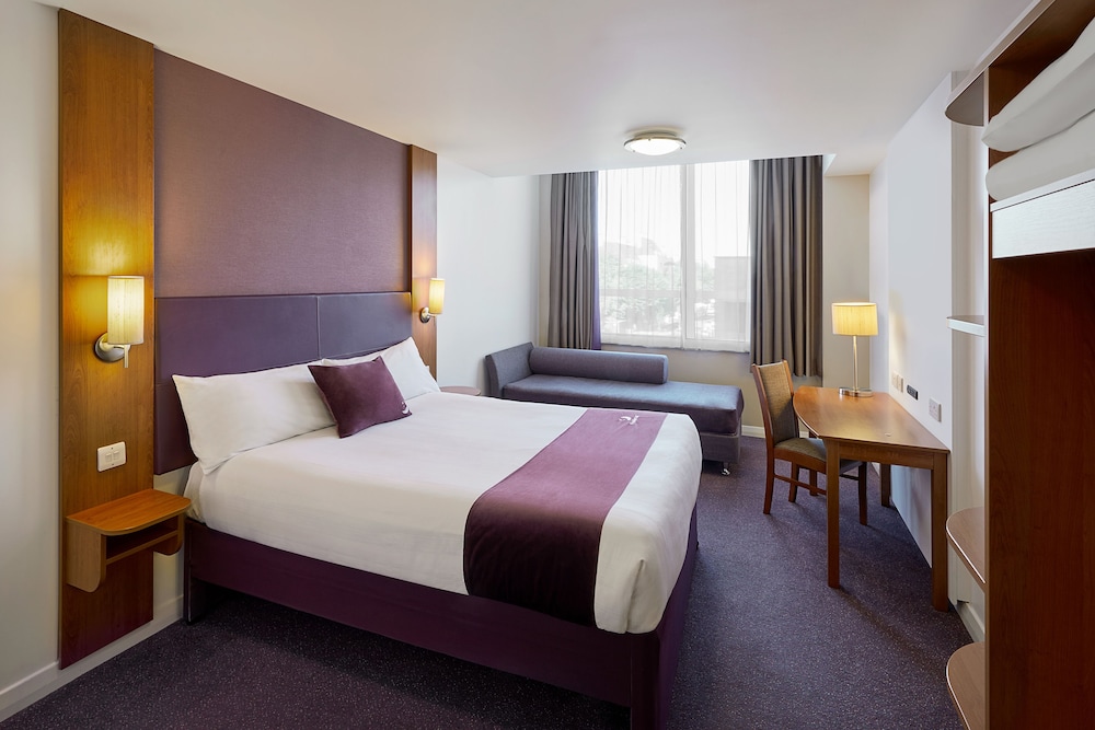 Premier Inn London Wembley Park Hotel 4