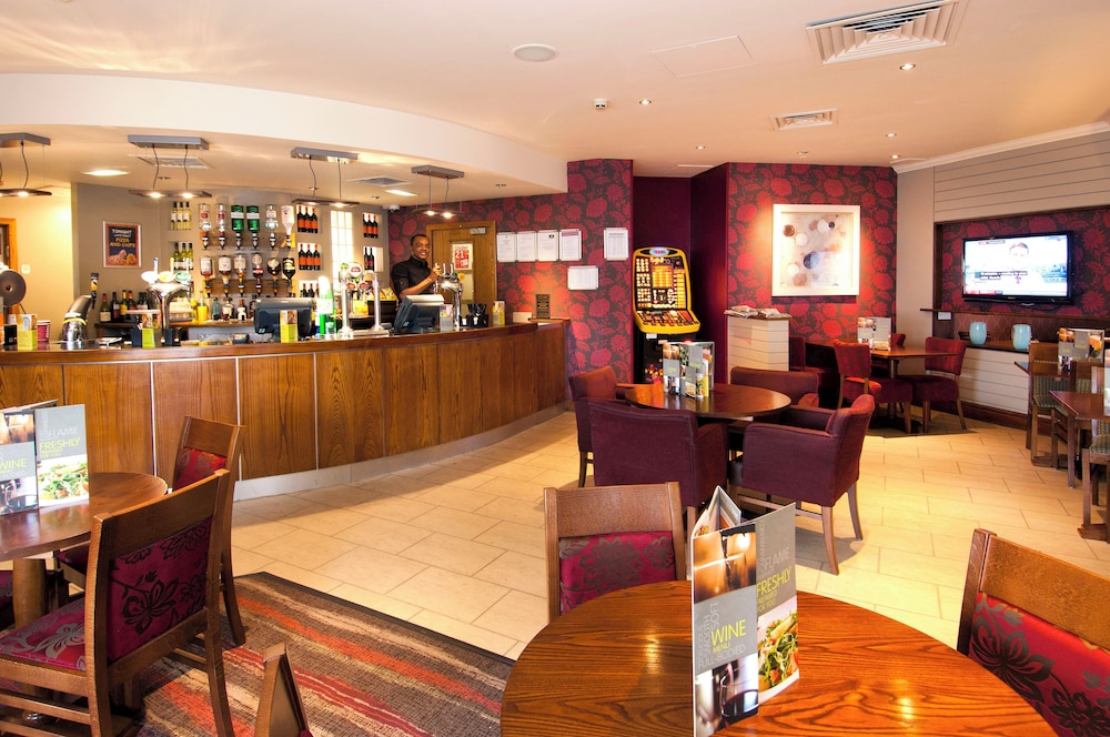 Premier Inn London Wembley Park Hotel 8