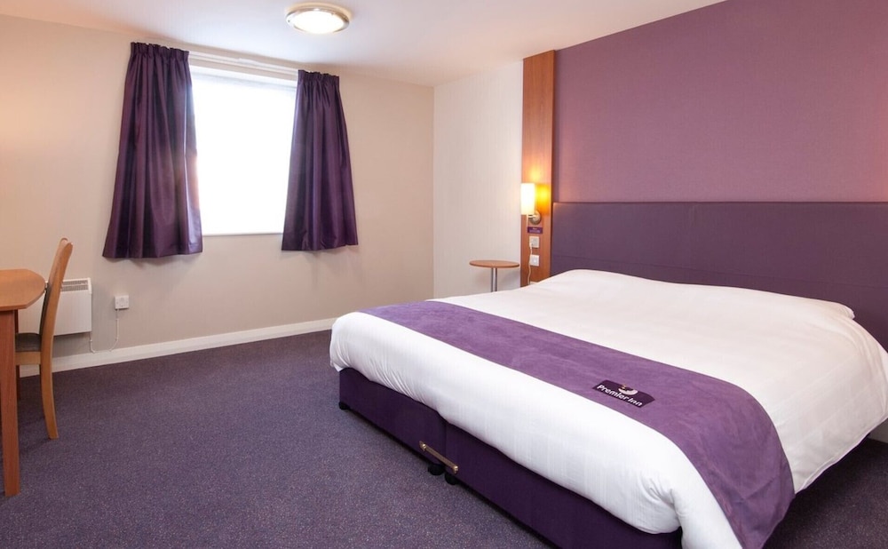 Premier Inn London Wembley Park Hotel 3