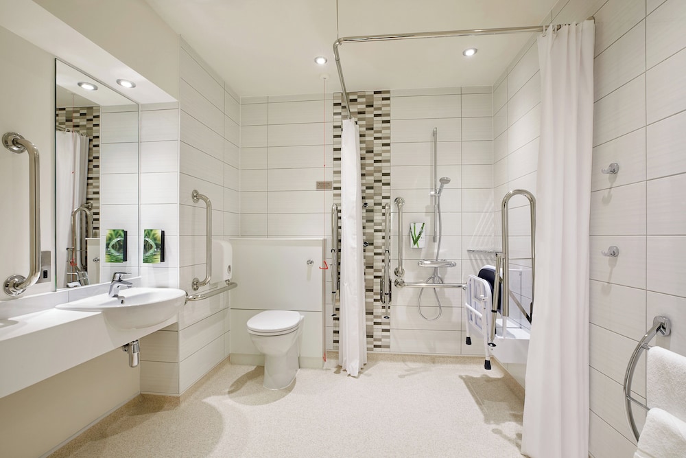 Premier Inn London Wimbledon South 15