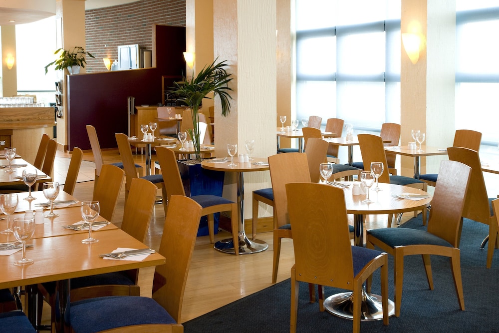 Premier Inn London Wimbledon South 22