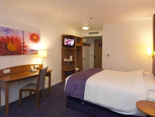 Premier Inn Sittingbourne Kent 14