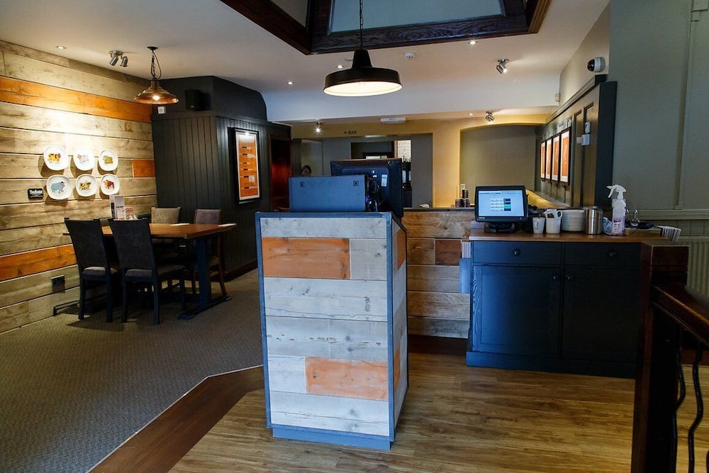 Premier Inn Stevenage North 20