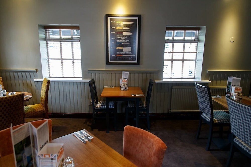 Premier Inn Stevenage North 22