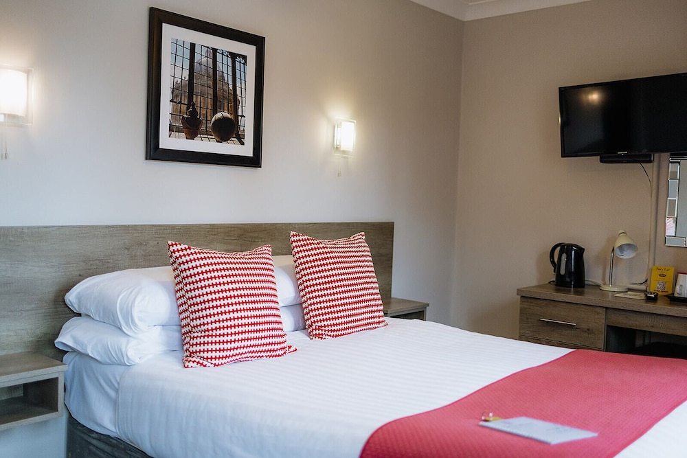 Red Mullions Guest House 17
