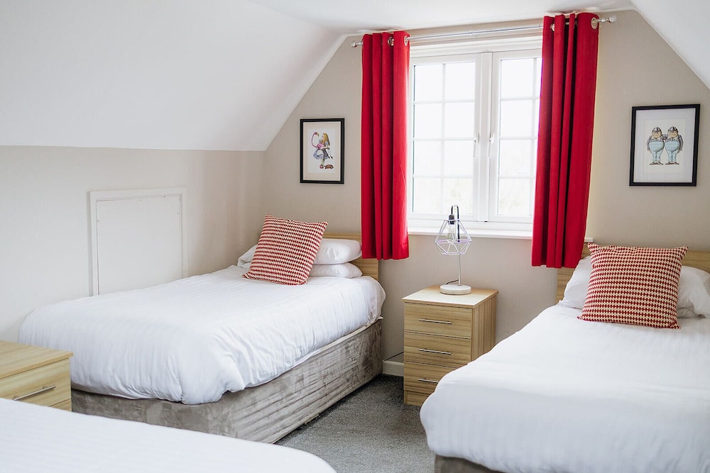 Red Mullions Guest House 9
