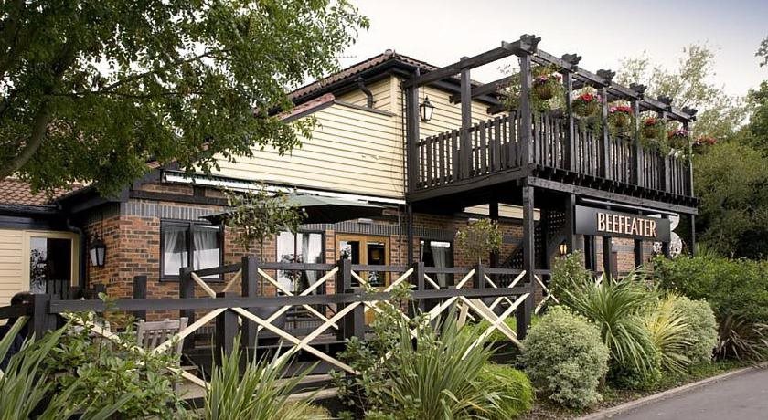 Premier Inn Chessington 22