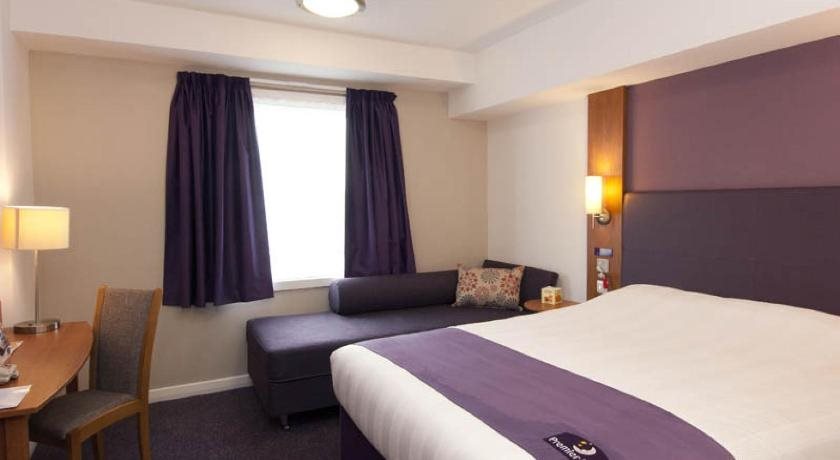 Premier Inn Chessington 3