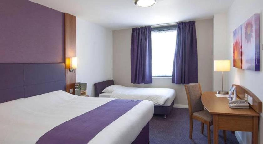 Premier Inn Chessington 7