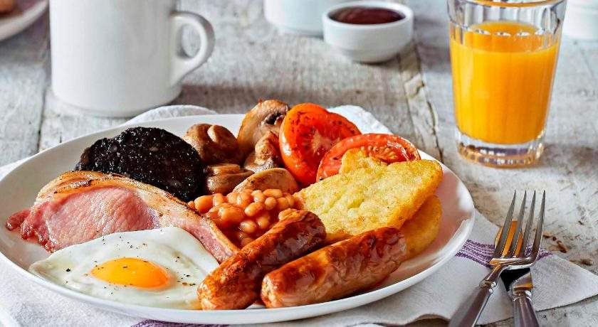 Premier Inn Chessington 8