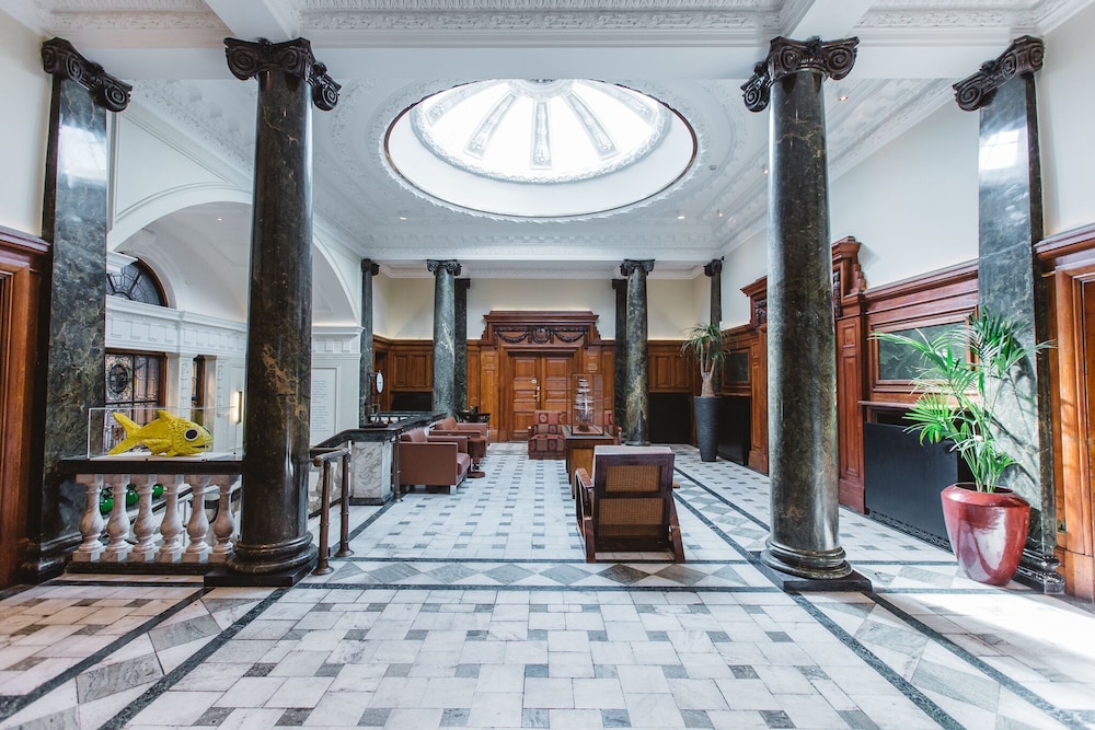 Town Hall Hotel 3