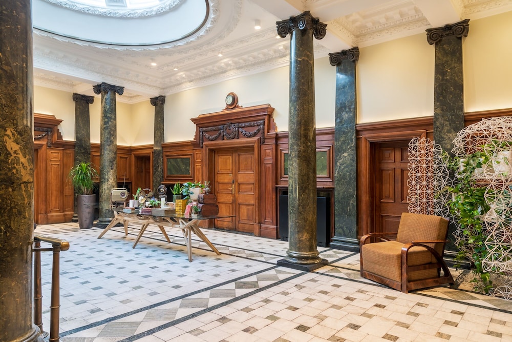 Town Hall Hotel 4