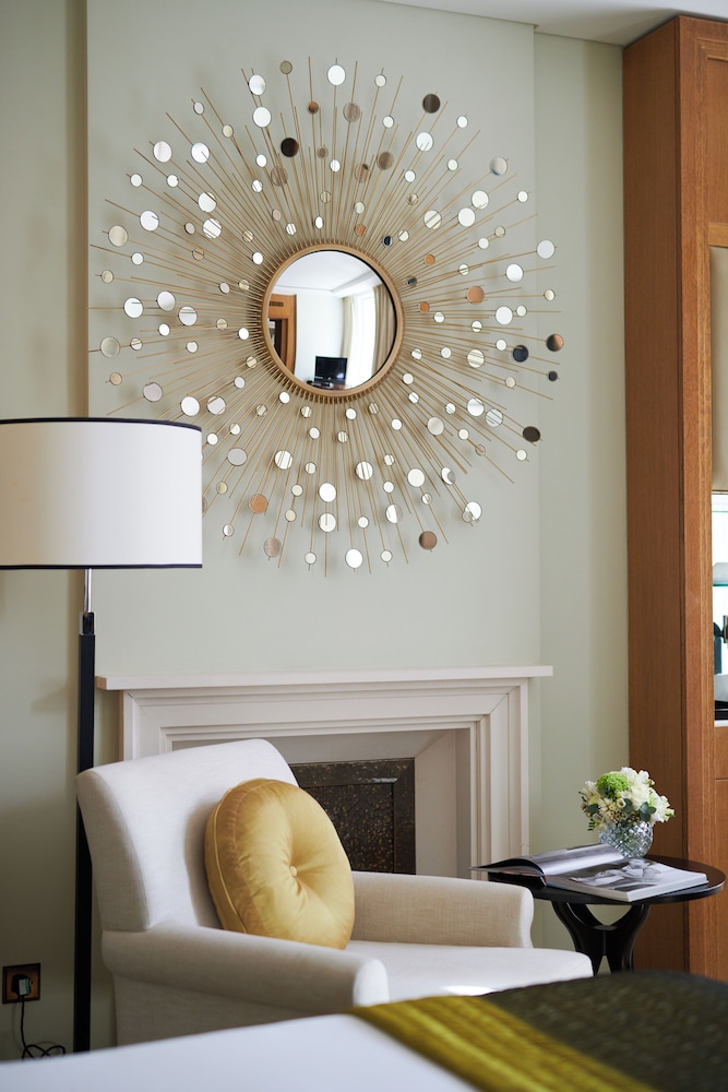 Corinthia London 18