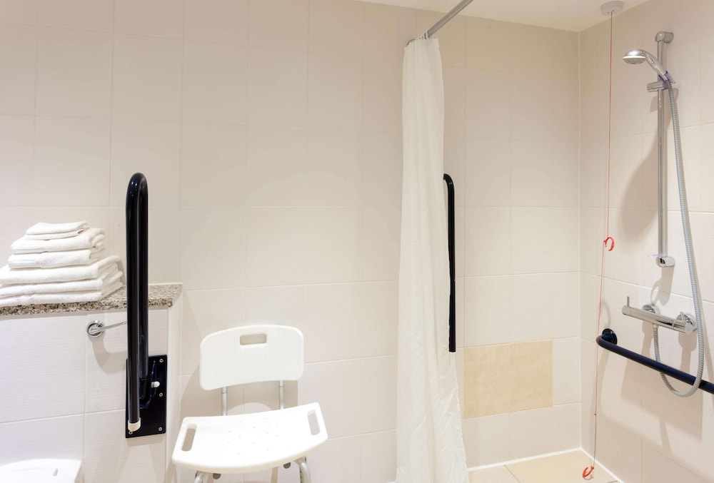 Hampton by Hilton London Croydon 12