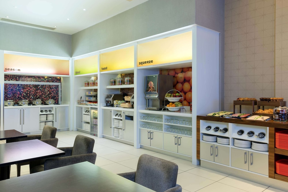 Hampton by Hilton London Croydon 16