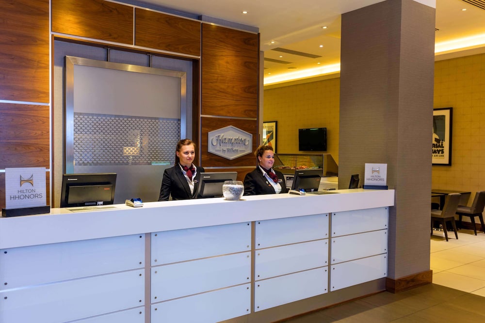 Hampton by Hilton London Croydon 3