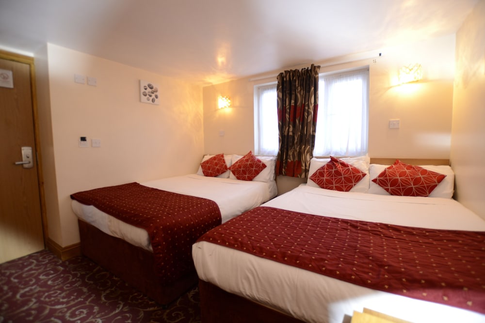 Britannia Inn 24