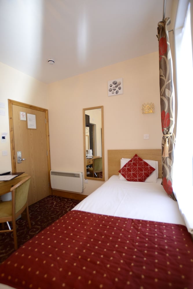 Britannia Inn 16