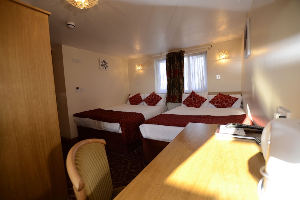 Britannia Inn 14