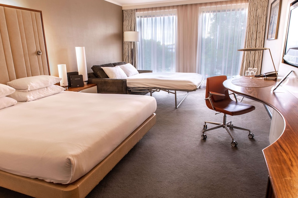 Hilton London Heathrow Airport Terminal 5 20