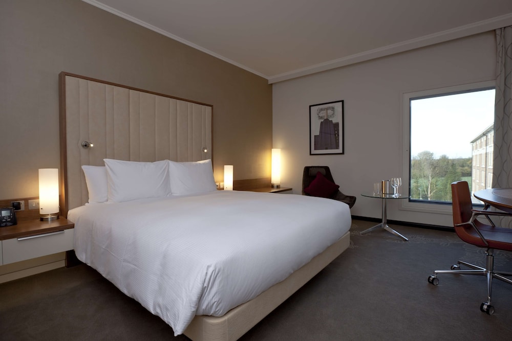 Hilton London Heathrow Airport Terminal 5 22