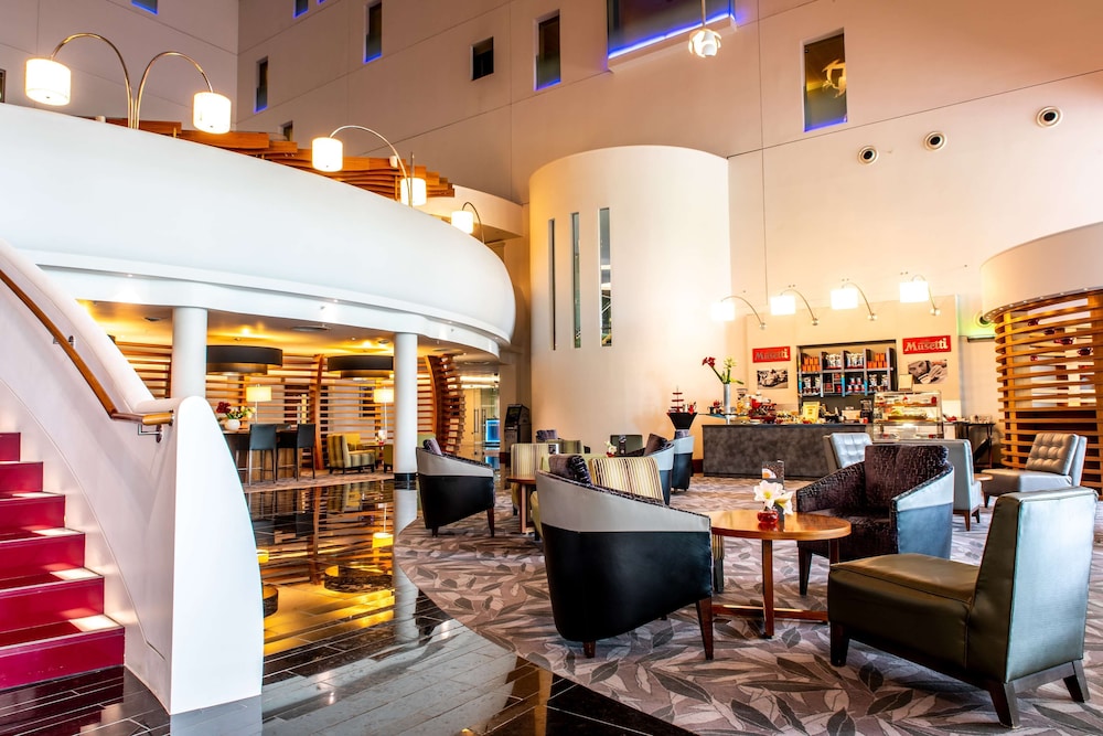 Hilton London Heathrow Airport Terminal 5 2
