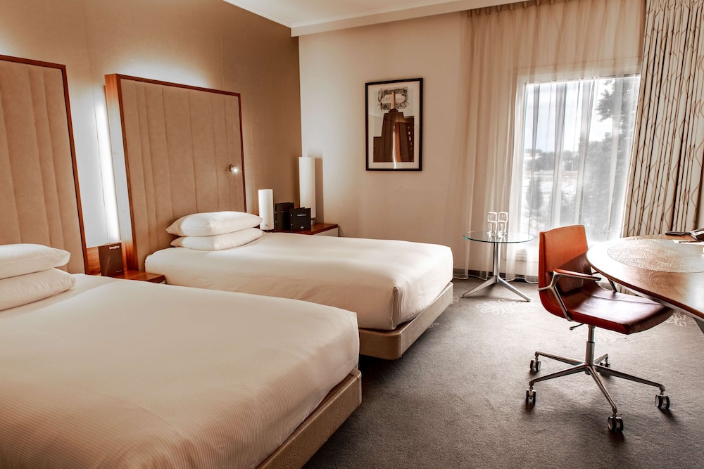 Hilton London Heathrow Airport Terminal 5 17