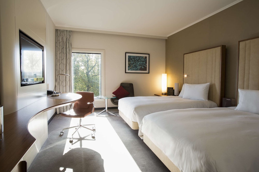 Hilton London Heathrow Airport Terminal 5 21