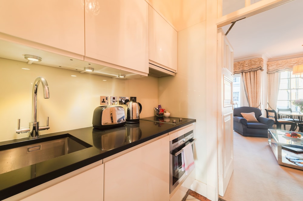 44 Curzon Street by Mansley Apartments 15