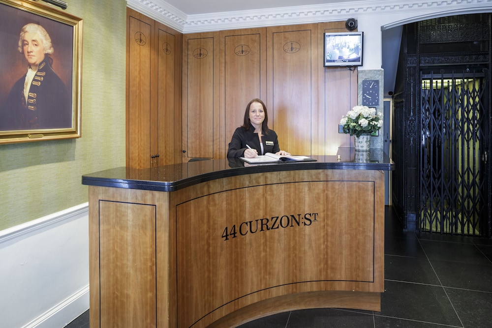 44 Curzon Street by Mansley Apartments 3