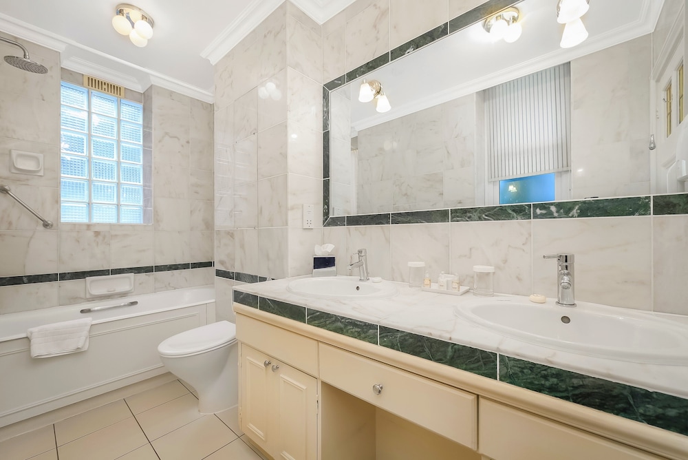 44 Curzon Street by Mansley Apartments 20
