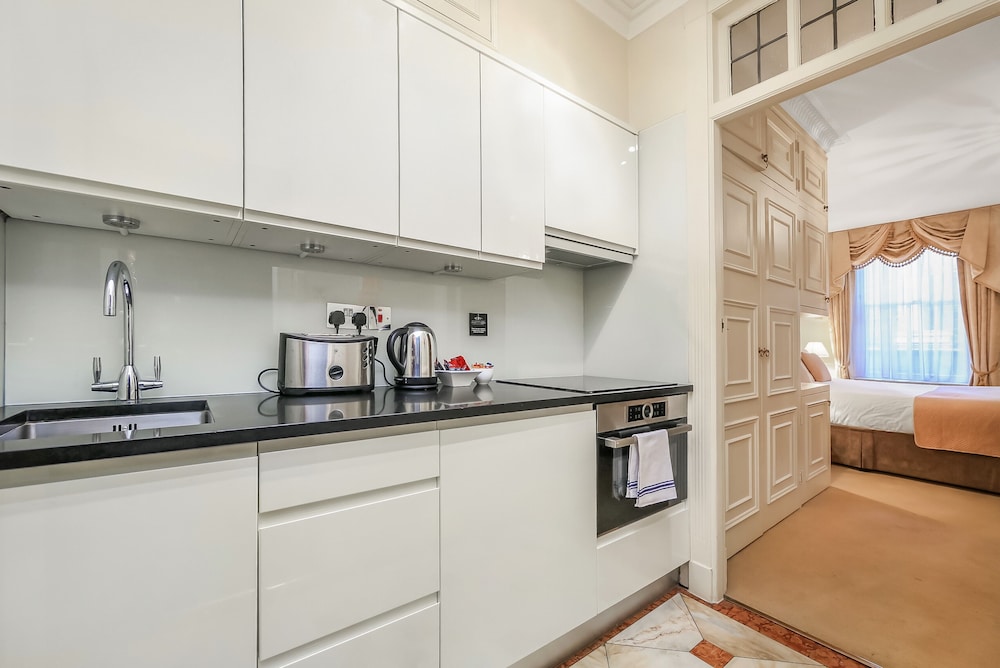 44 Curzon Street by Mansley Apartments 14