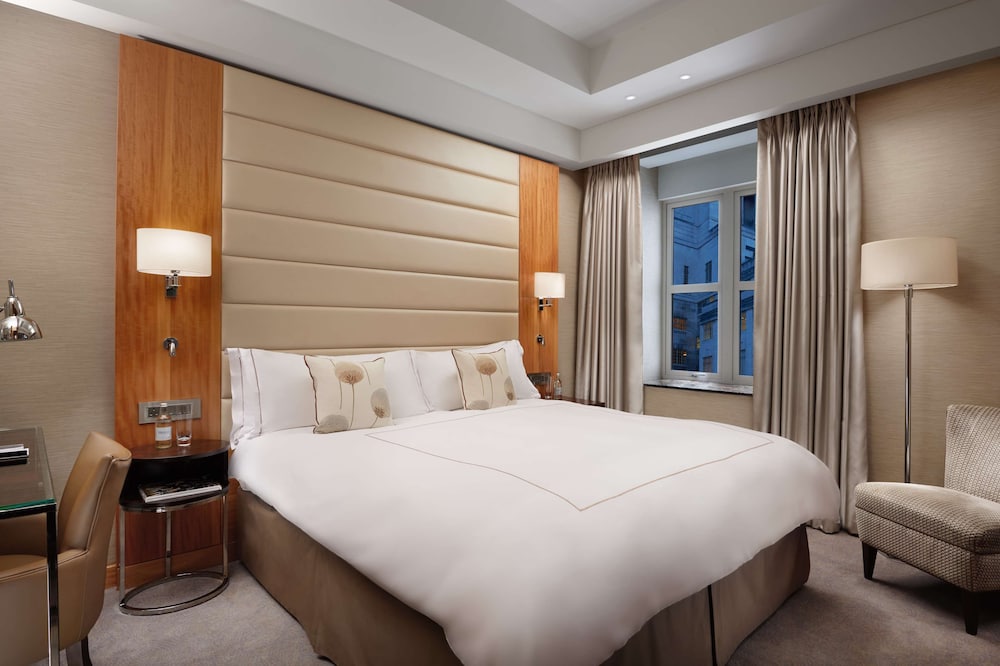 Conrad London St. James 10