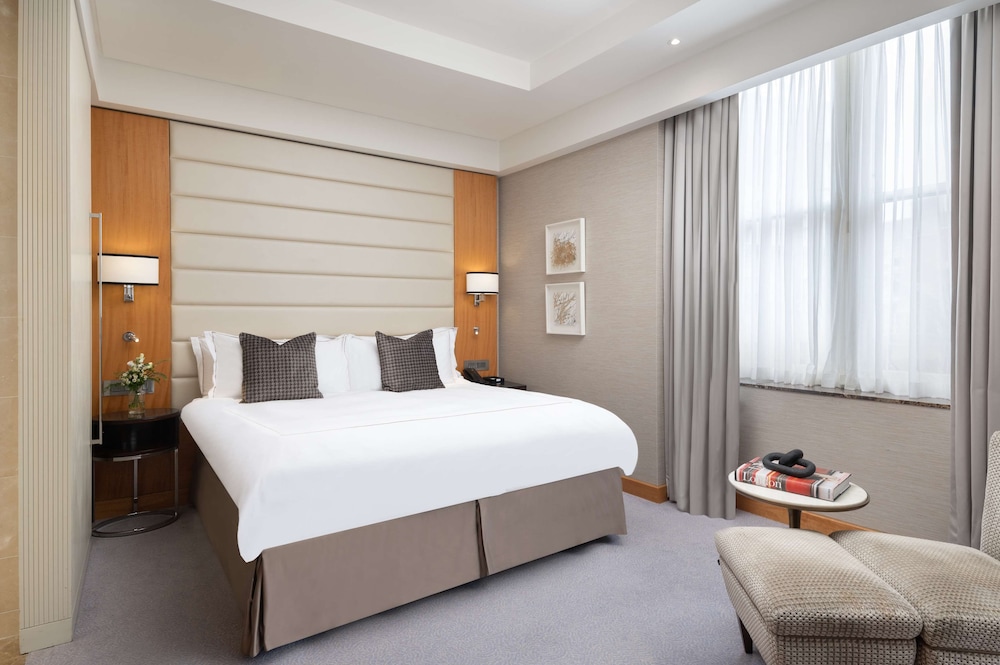 Conrad London St. James 17
