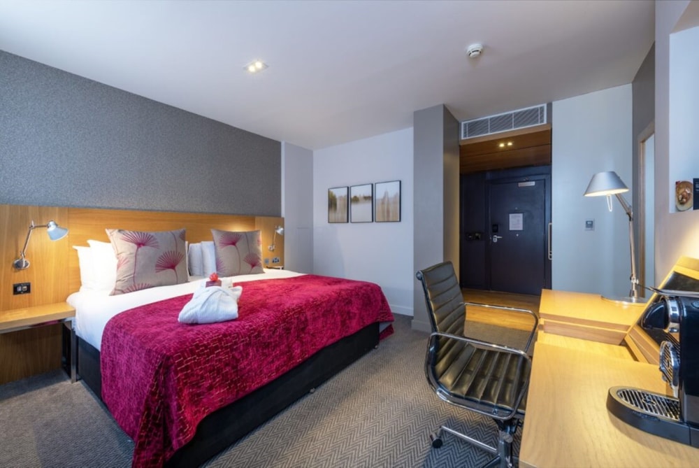 Apex Temple Court Hotel 9