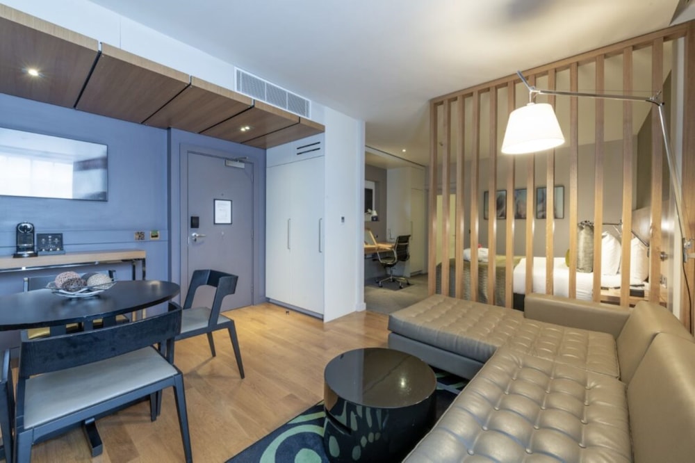 Apex Temple Court Hotel 22