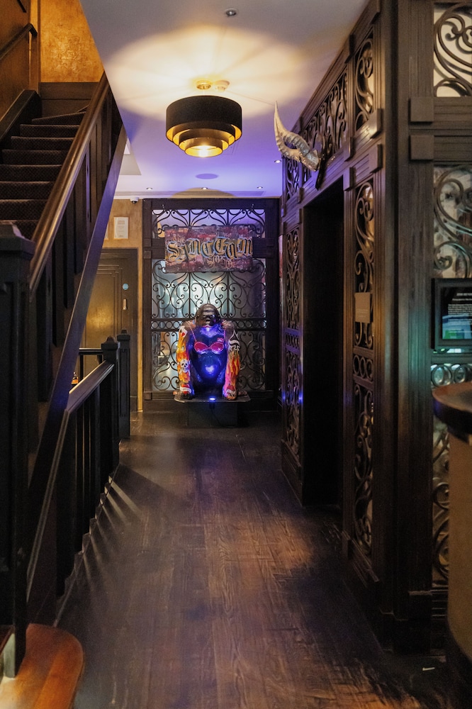 Karma Sanctum Soho 3