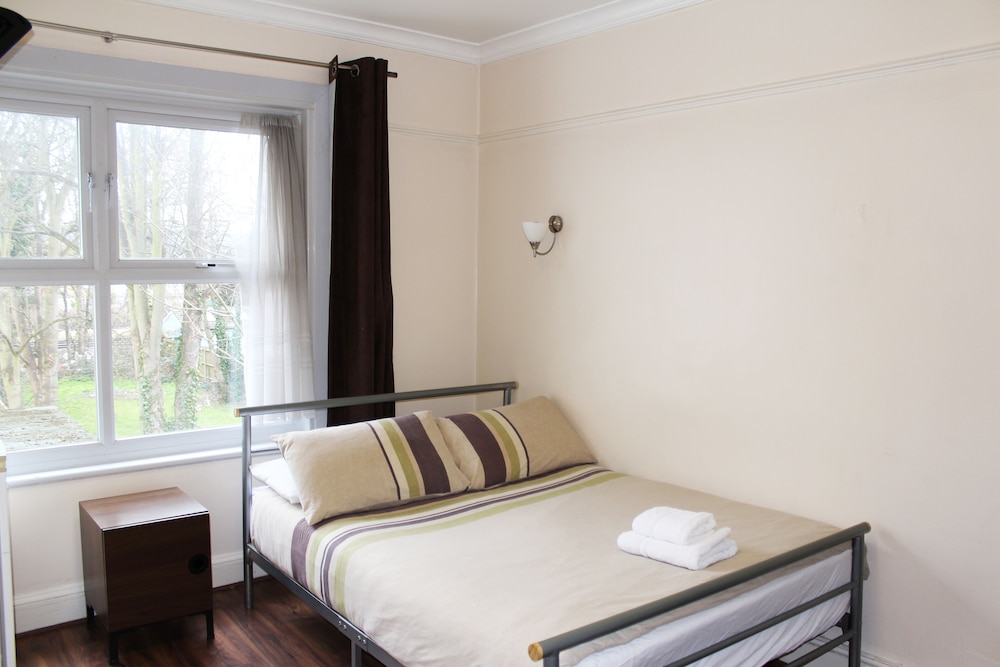 Flexistay Norbury ApartHotel 9