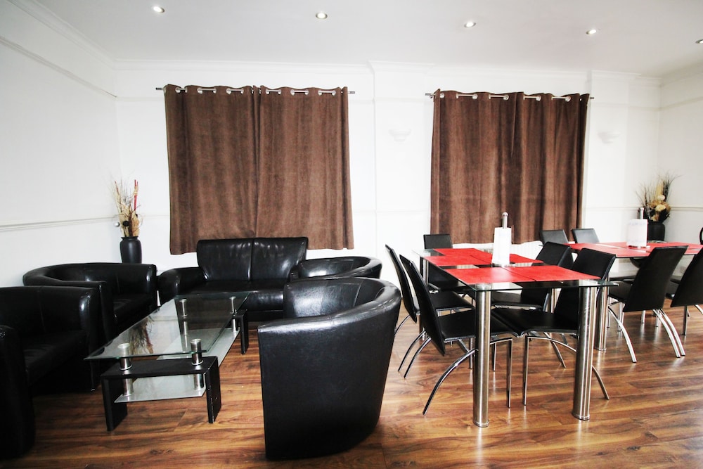 Flexistay Norbury ApartHotel 6