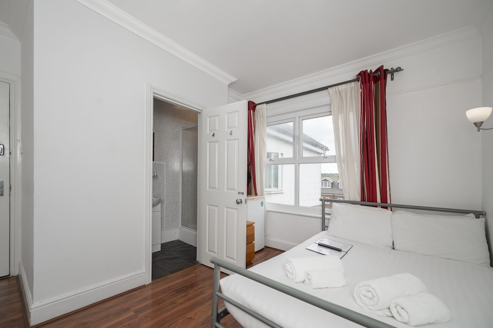 Flexistay Norbury ApartHotel 16