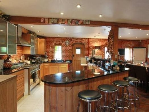 Tonge Barn 5